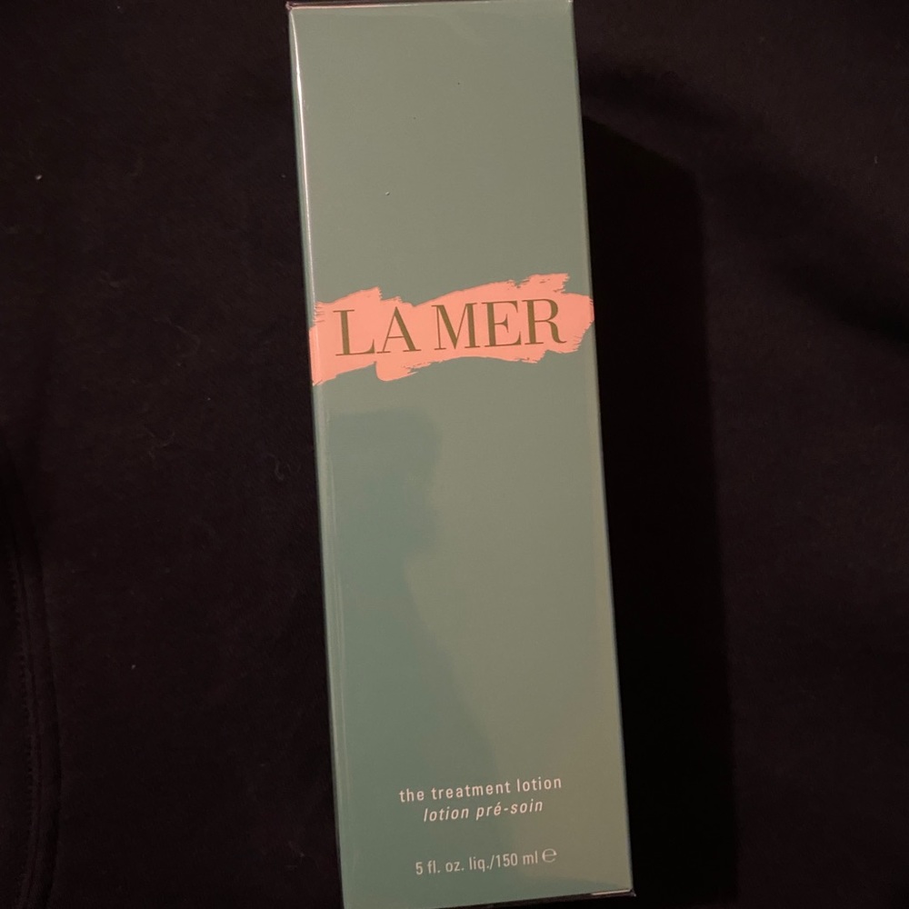 La mer treatment lotion 5fl oz sealed and brand new